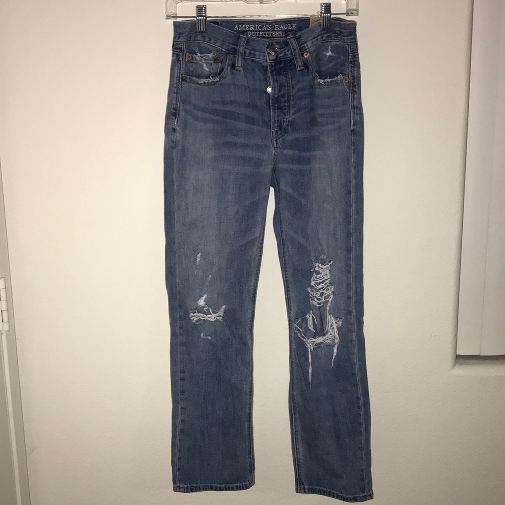 American Eagle distressed Jeans!